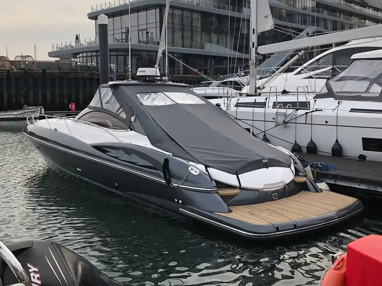 Thumbnail von Sunseeker Superhawk 40 SHADOW