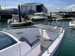 Thumbnail von Axopar 37 XC Cross Cabin VIOLET ANN