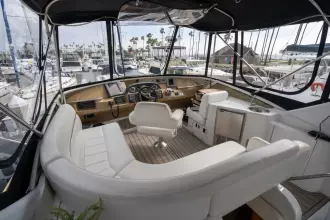 Thumbnail von Carver 396 Motor Yacht Aft Cabin