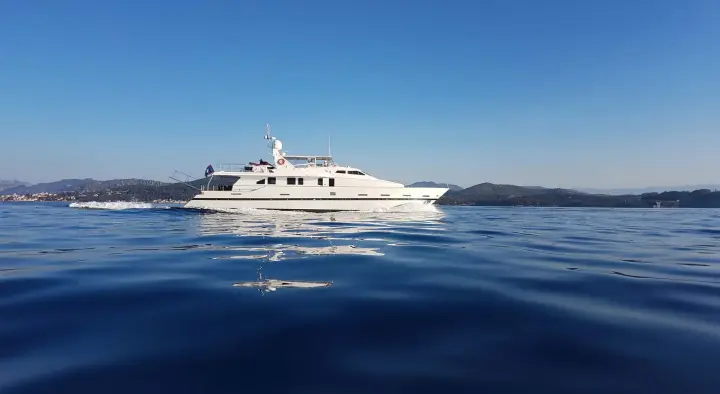 Azimut 90 AZIMUT 90