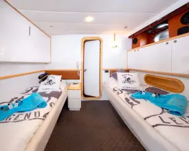 Thumbnail von Azimut 90 AZIMUT 90