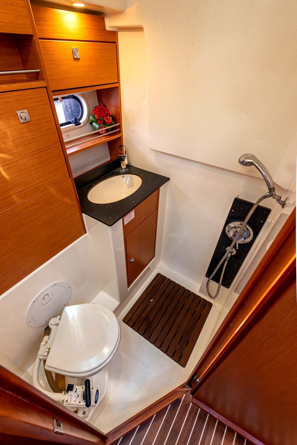 Thumbnail von Bavaria 32 Sport