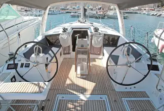 Thumbnail von Beneteau Oceanis 41.1 BASKI ALTINDA