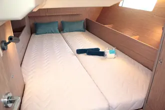 Thumbnail von Beneteau Oceanis 41.1 BASKI ALTINDA