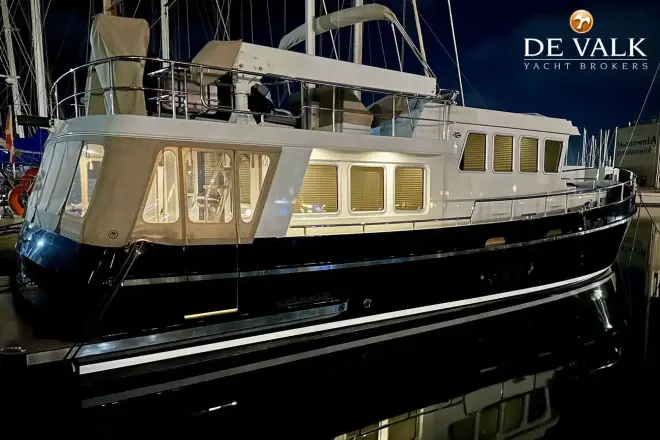 Steeler Explorer 50 Pilothouse