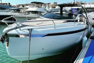 Fairline F Line 33
