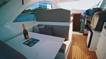 Thumbnail von Galeon 335 HTS