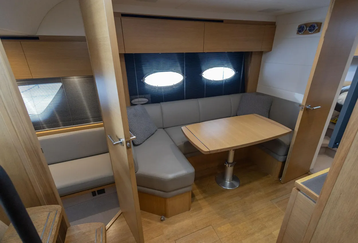 Thumbnail von Princess V39 Viola III