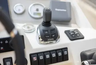 Thumbnail von Prestige 42s