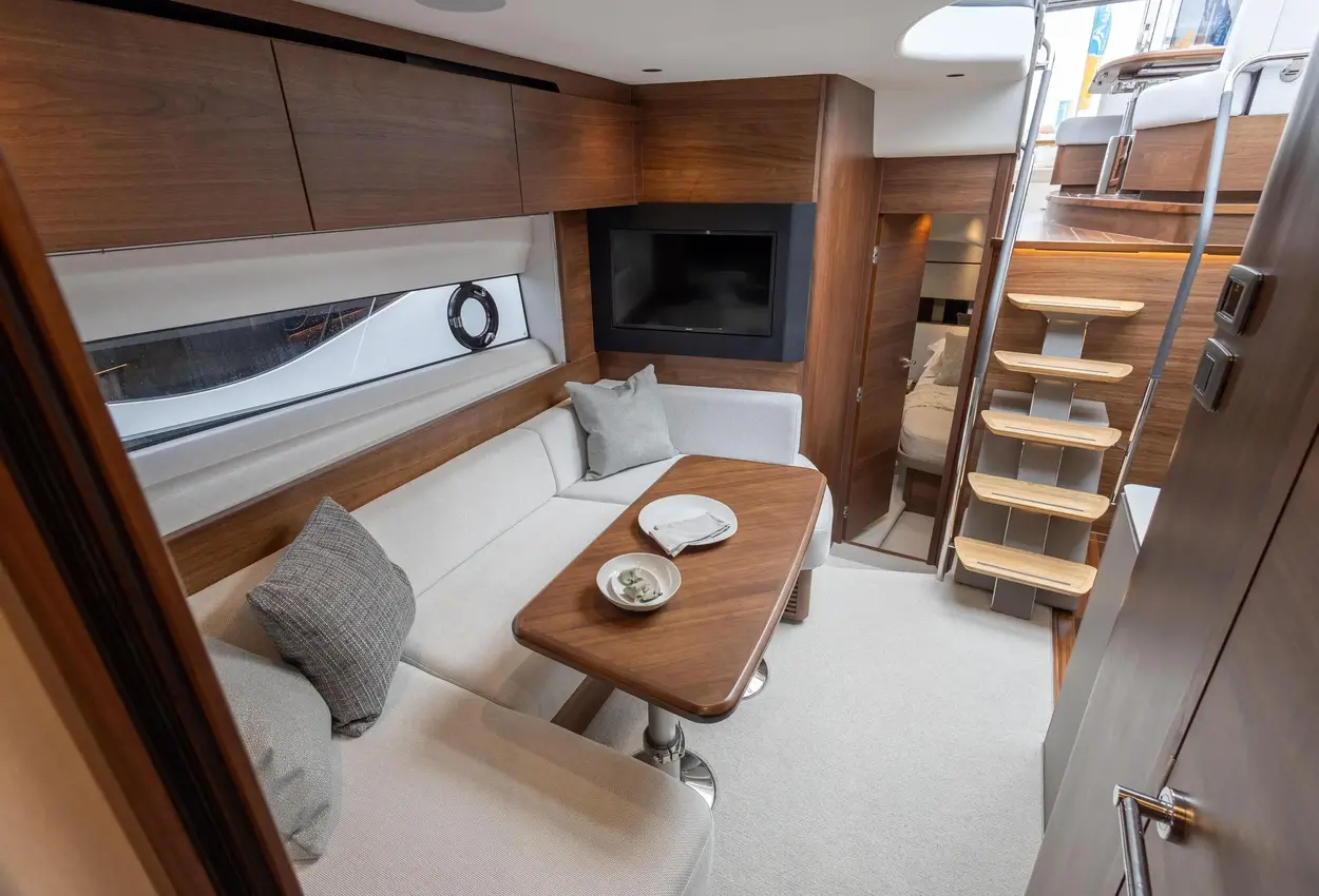 Thumbnail von Princess V50 Eos