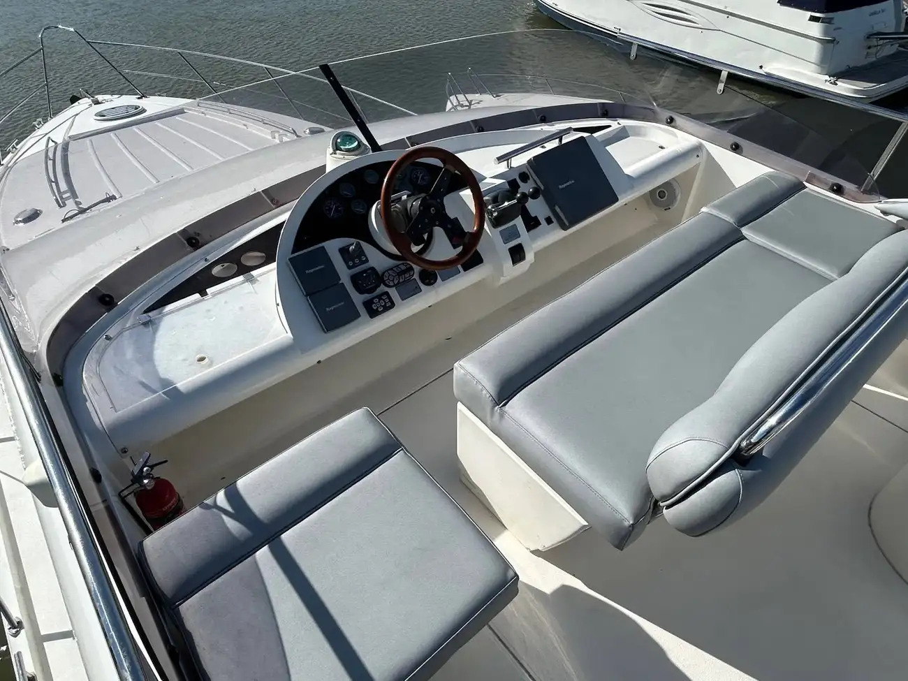 Thumbnail von Fairline Phantom 46