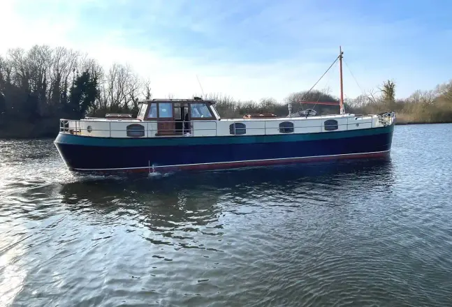 Luxe Motor 55 Humbrian Sea