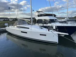 Thumbnail von Jeanneau Sun Odyssey 380