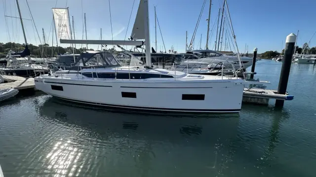 Bavaria C38 SUMMER SPECIAL OFFER 225000012 - C38