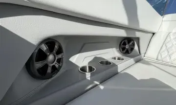 Thumbnail von Regal 28 Express