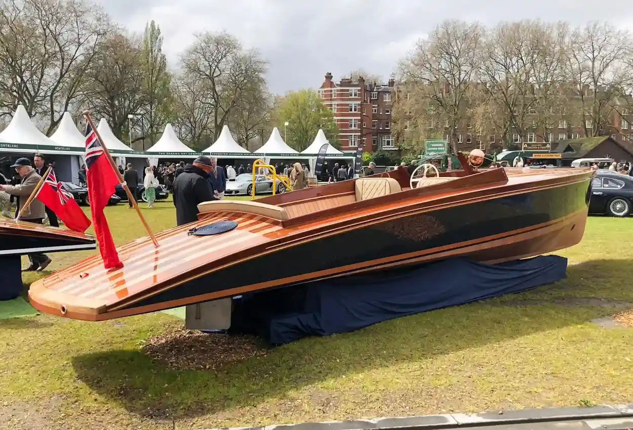 Andrews Boats 	30 Greyhound Slipper Copper Slipper