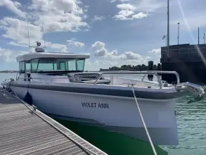 Thumbnail von Axopar 37 XC Cross Cabin VIOLET ANN