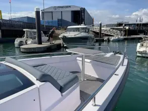 Thumbnail von Axopar 37 XC Cross Cabin VIOLET ANN