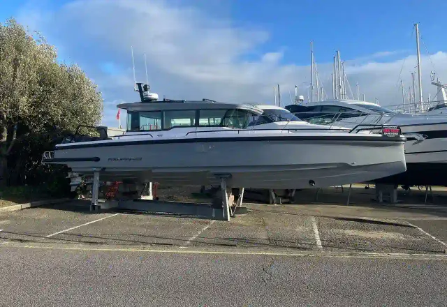 Axopar 37 XC Cross Cabin 240428