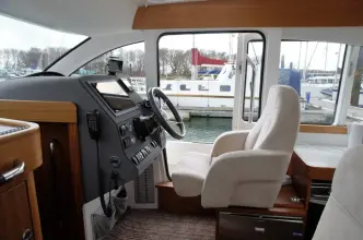 Thumbnail von Nimbus 335 Coupe Bunty