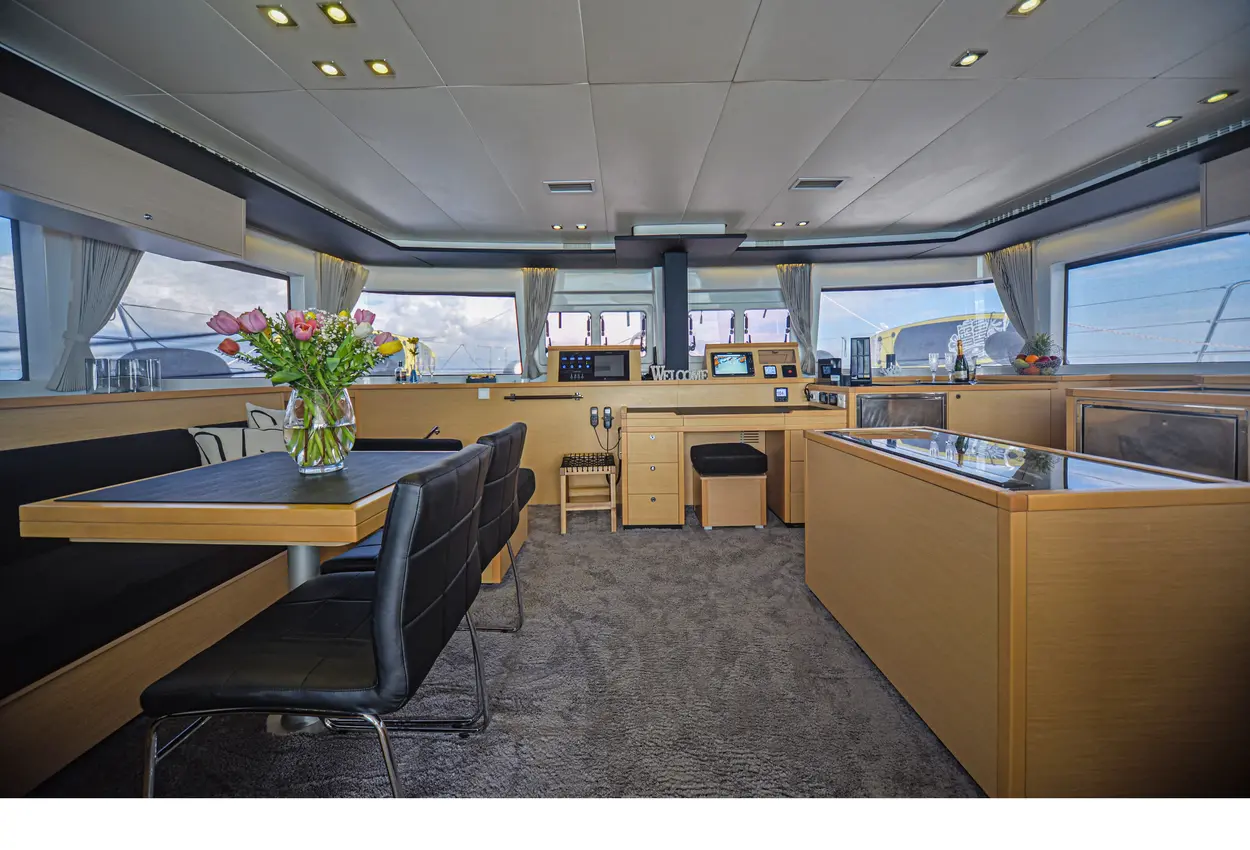 Thumbnail von Lagoon 560 Avra