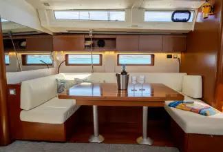 Thumbnail von Beneteau Oceanis 51.1 One Piece