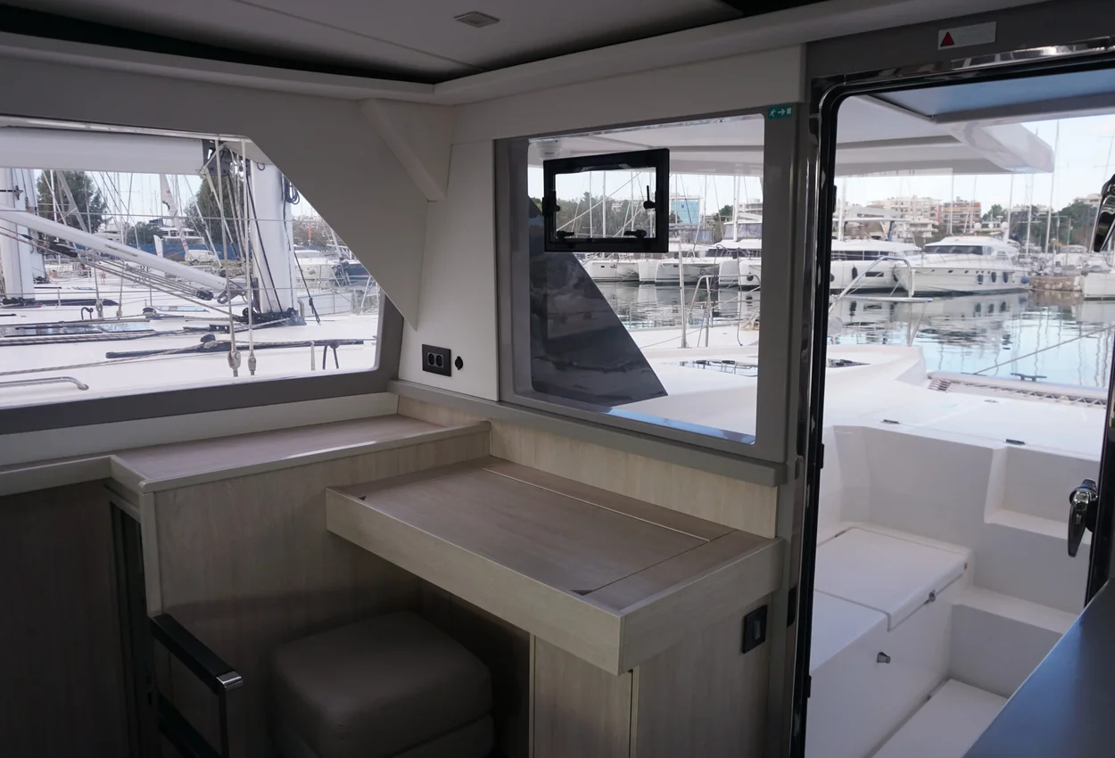 Thumbnail von Leopard 45 Marina