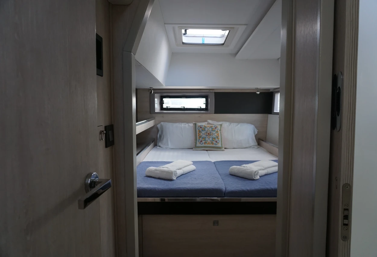 Thumbnail von Leopard 45 Marina