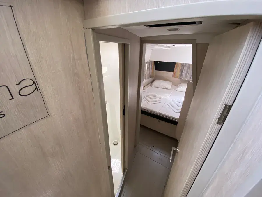 Thumbnail von Leopard 45 Marina