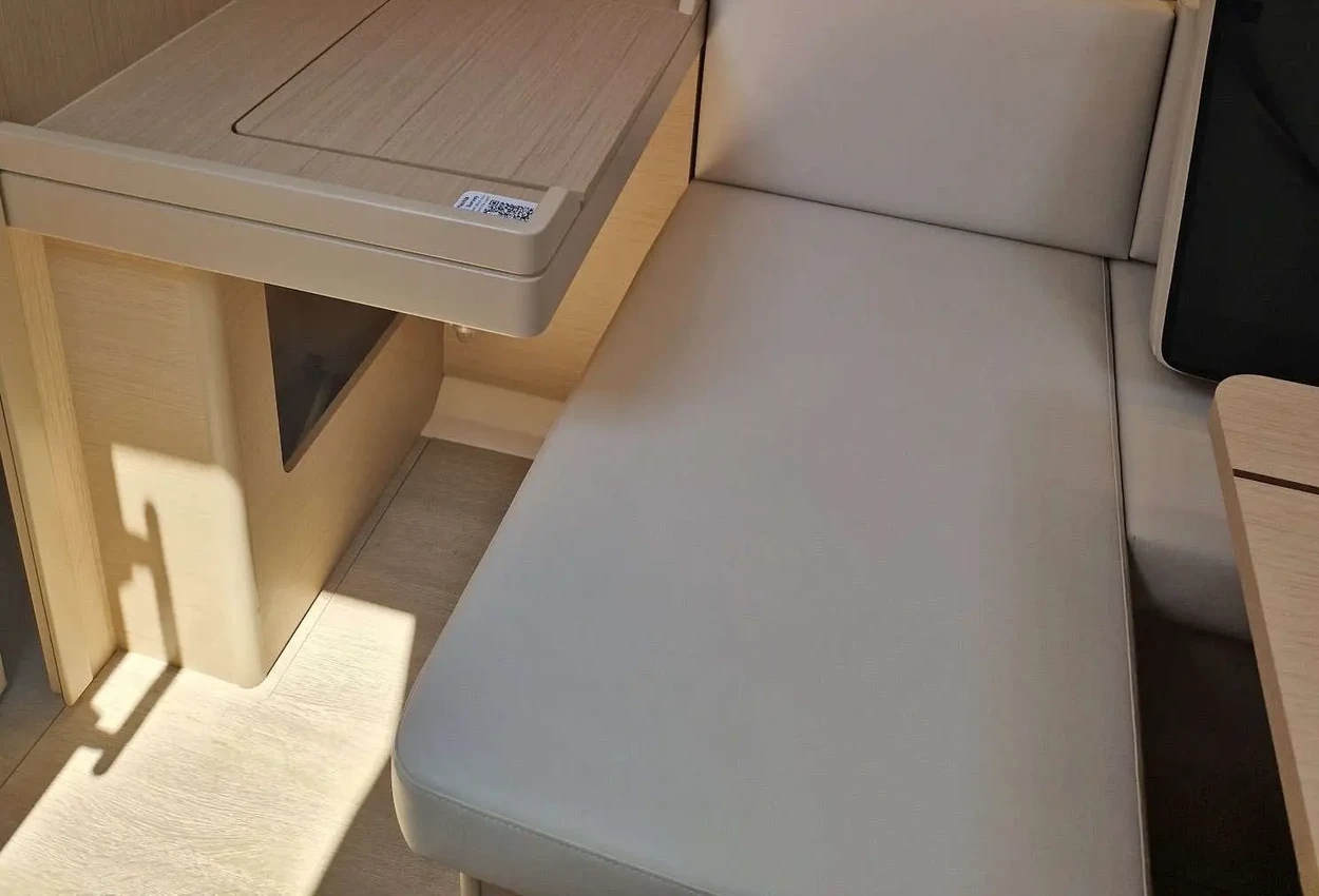 Thumbnail von Beneteau Oceanis 40.1