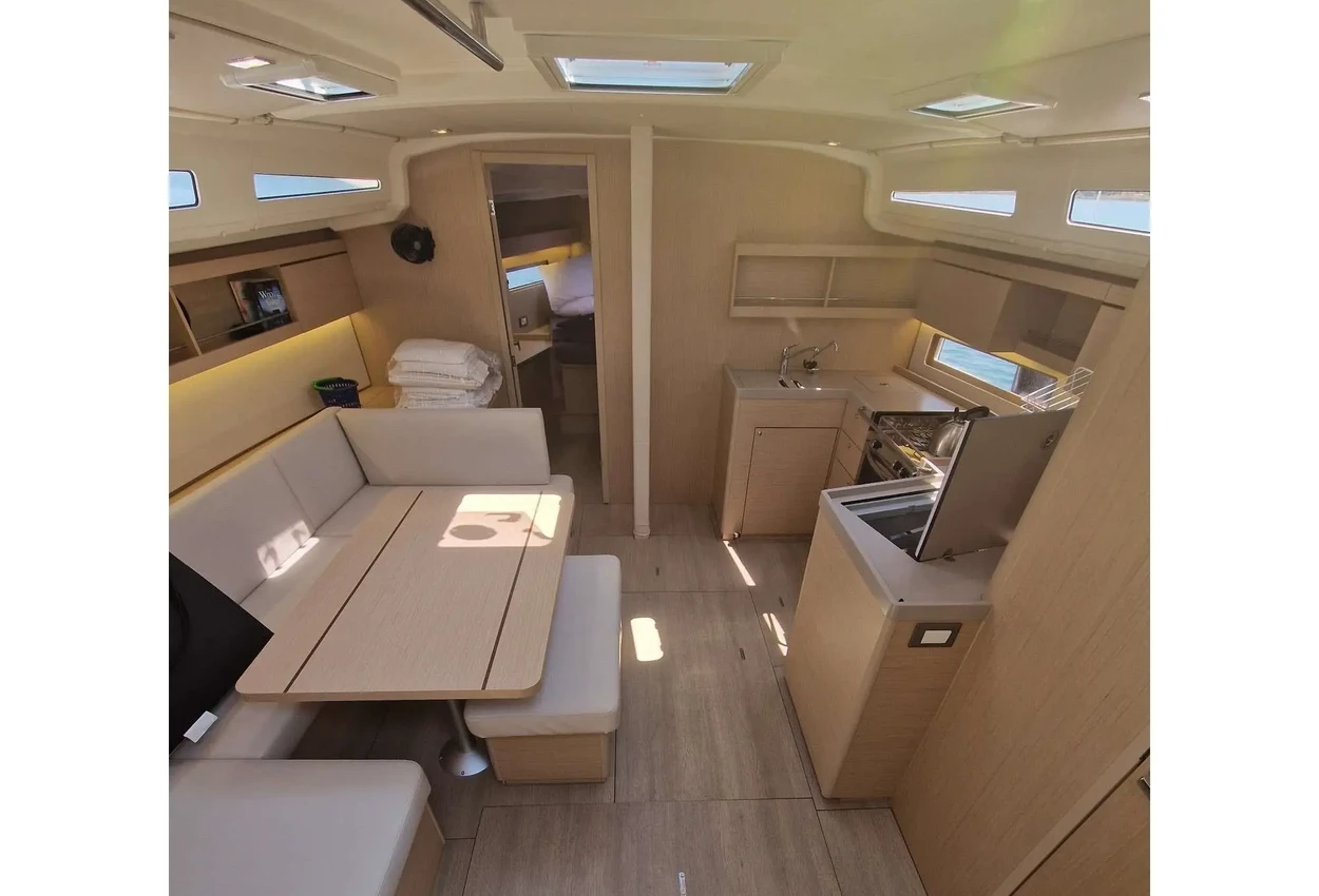 Thumbnail von Beneteau Oceanis 40.1