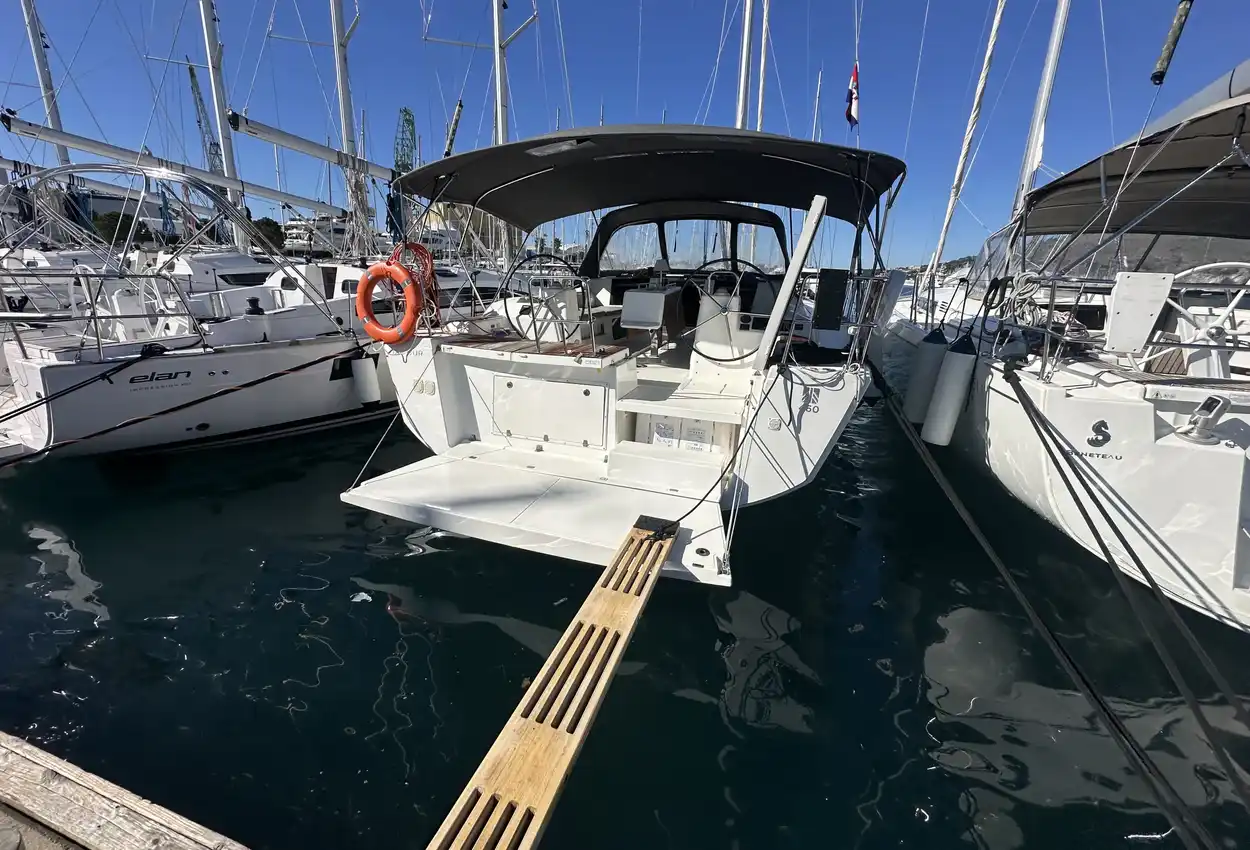 Thumbnail von Dufour 460 Grand Large