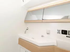 Thumbnail von Beneteau Oceanis 46.1 MR.WHITE