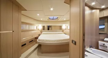 Thumbnail von Azimut Fly 78 Premium +