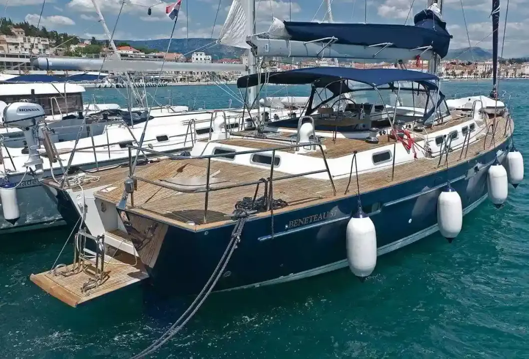 Beneteau 57
