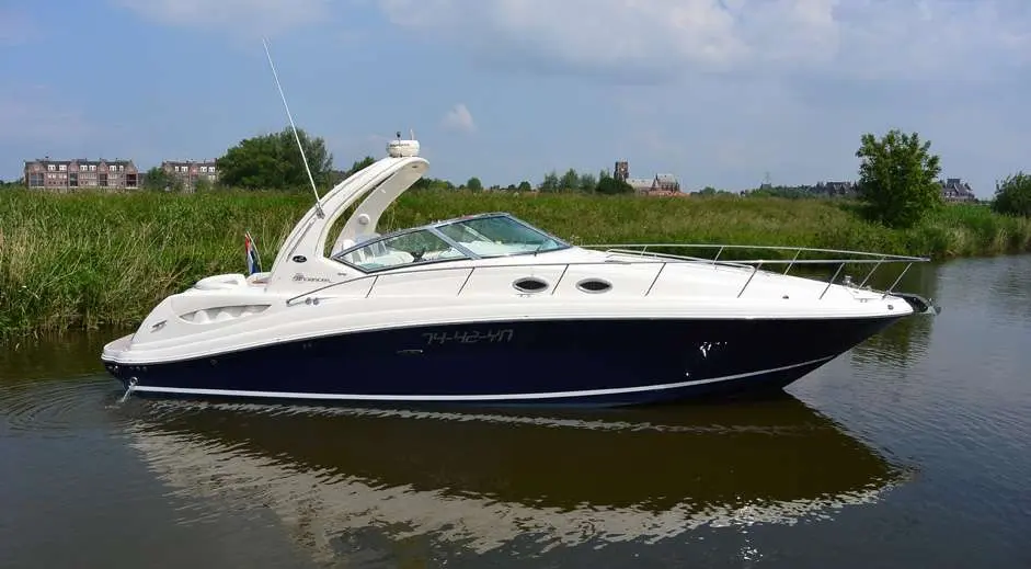 Sea Ray 375 Sundancer