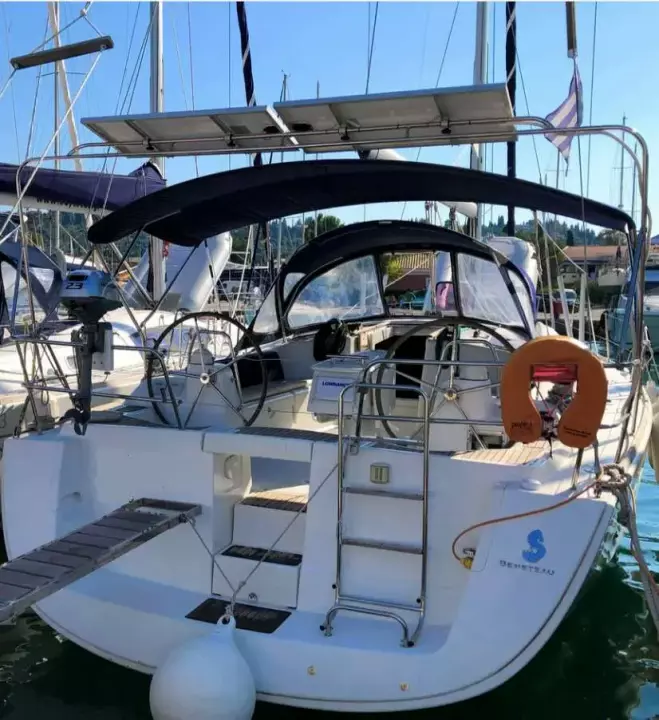 Beneteau Oceanis 43