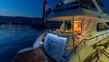 Thumbnail von Yaretti 2210