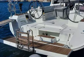 Thumbnail von Beneteau Oceanis 48