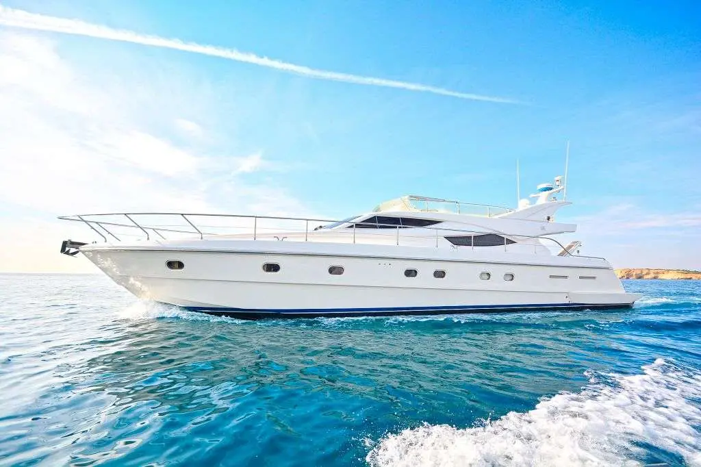 Ferretti Yachts 620