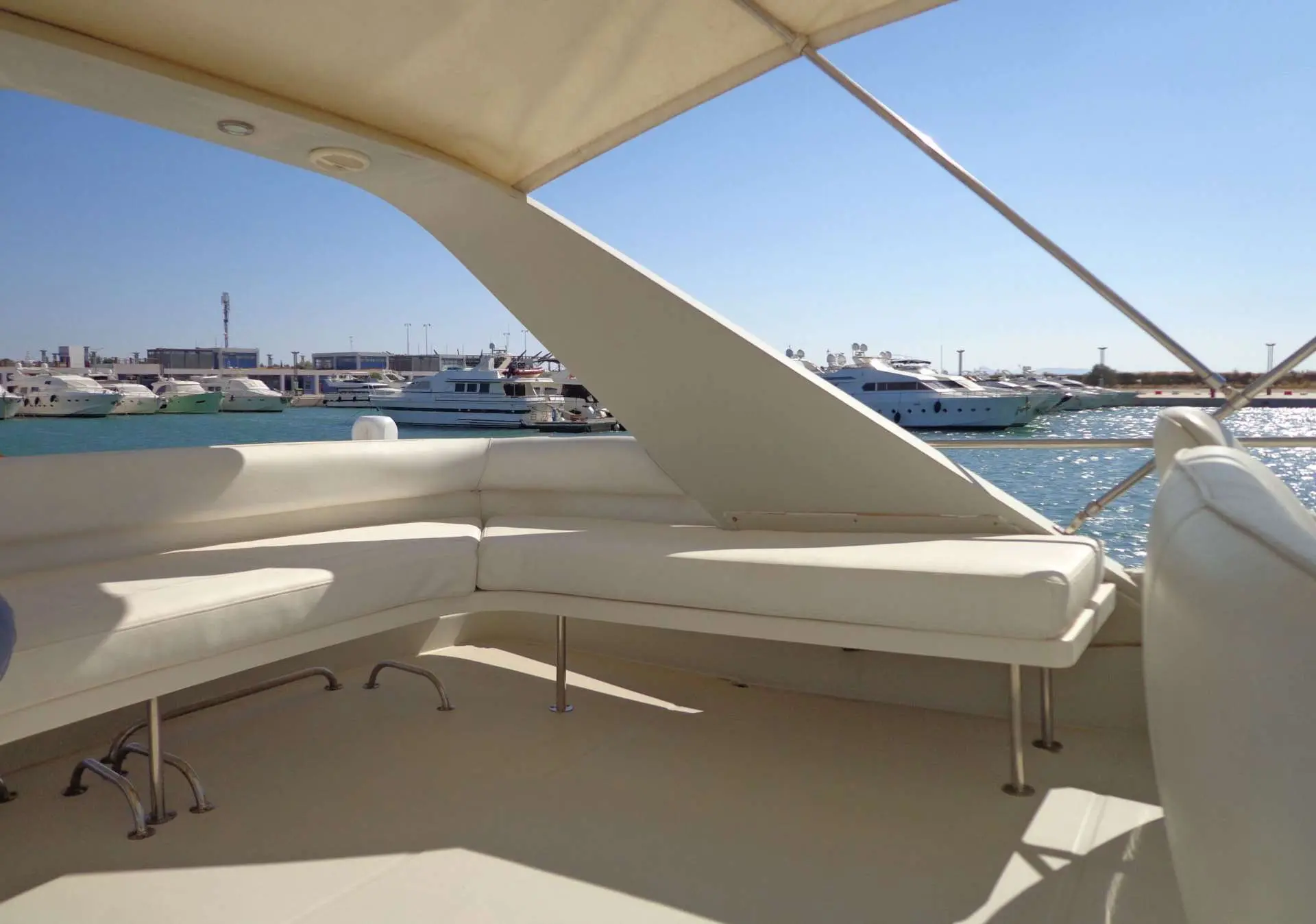 Thumbnail von Fairline Squadron 50