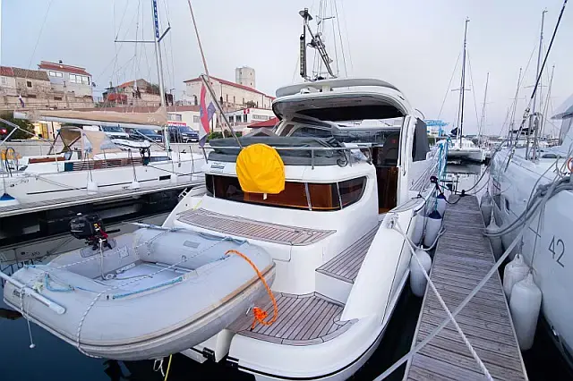 Marex 320 Aft Cabin Cruiser