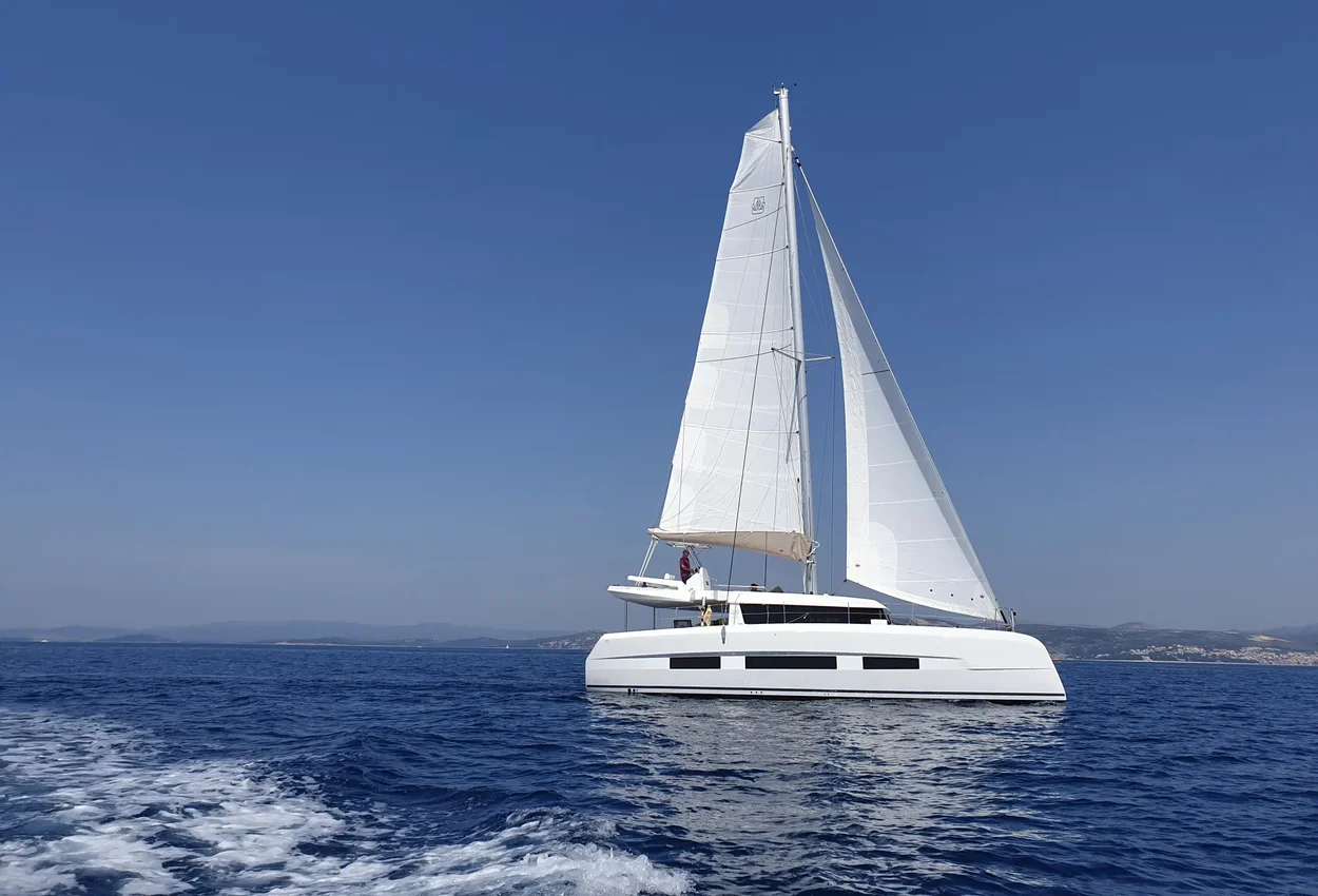 Thumbnail von Dufour Catamaran 48