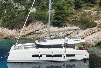 Thumbnail von Dufour Catamaran 48