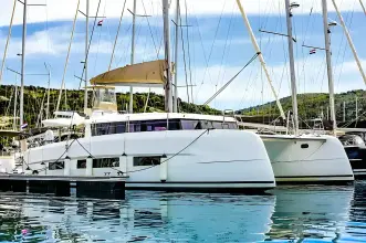 Thumbnail von Dufour Catamaran 48