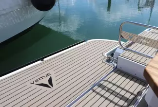 Thumbnail von Virtue V10 Top