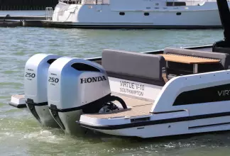 Thumbnail von Virtue V10 Top