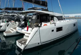 Thumbnail von Lagoon 42 Nacatuli - Standard line