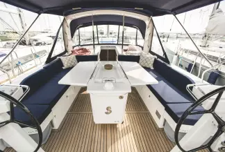 Thumbnail von Beneteau Oceanis 51.1 Aphros - Standard Line
