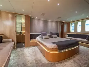 Thumbnail von Pershing 115